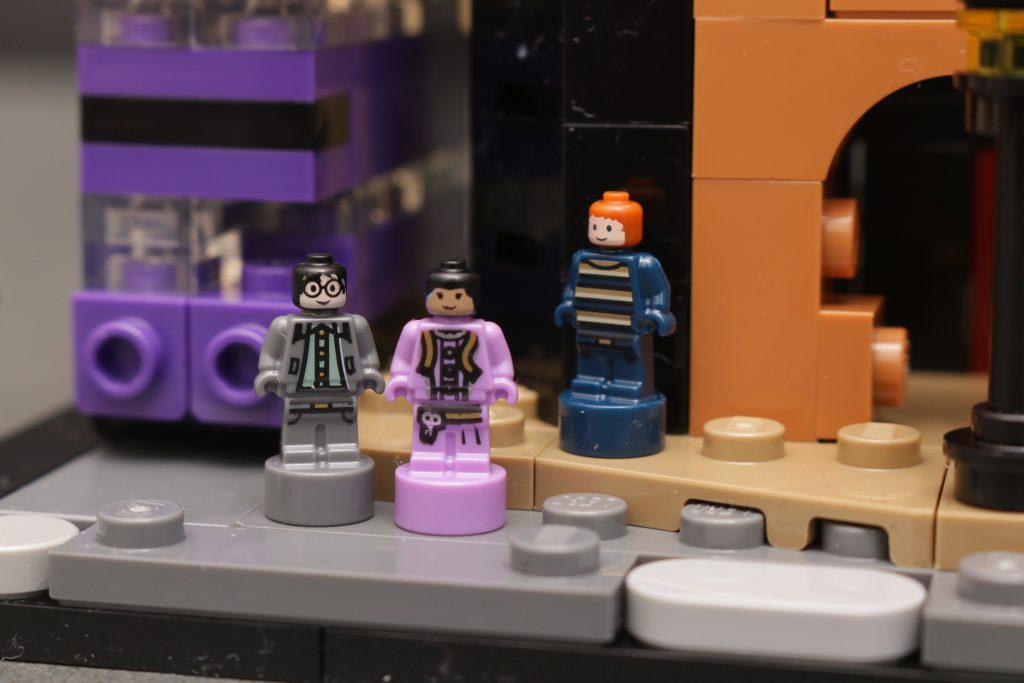 LEGO Harry Potter 76444 Diagon Alley Wizarding Shops review 71 1024x683