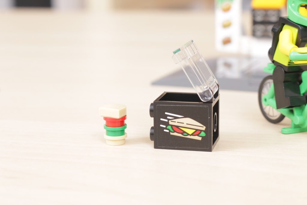 LEGO CITY 40578 Sandwich Shop gift with purchase review 5 1024x683