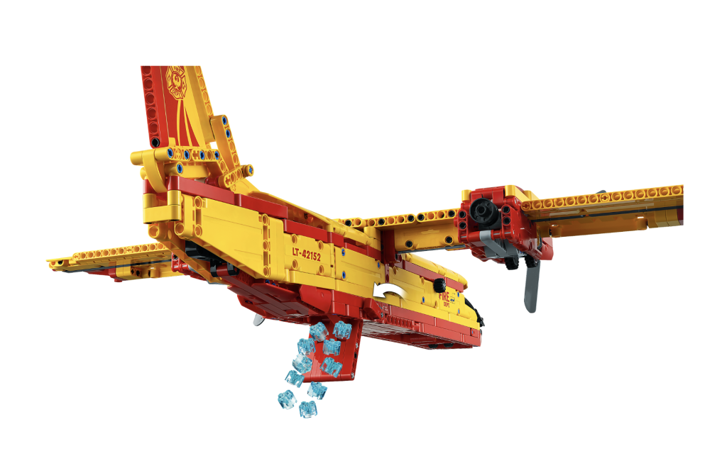 LEGO Technic 42152 Firefighter Aircraft 4 1024x653