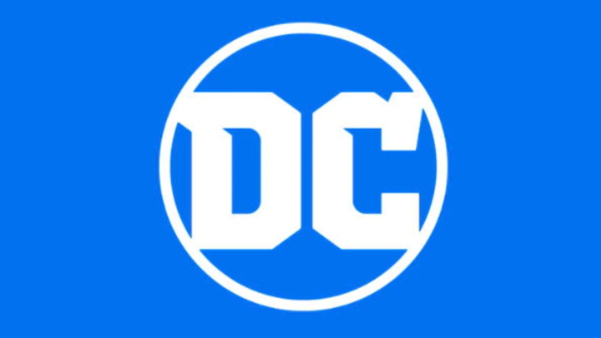 What if LEGO DC 76274 Batmobile was black?