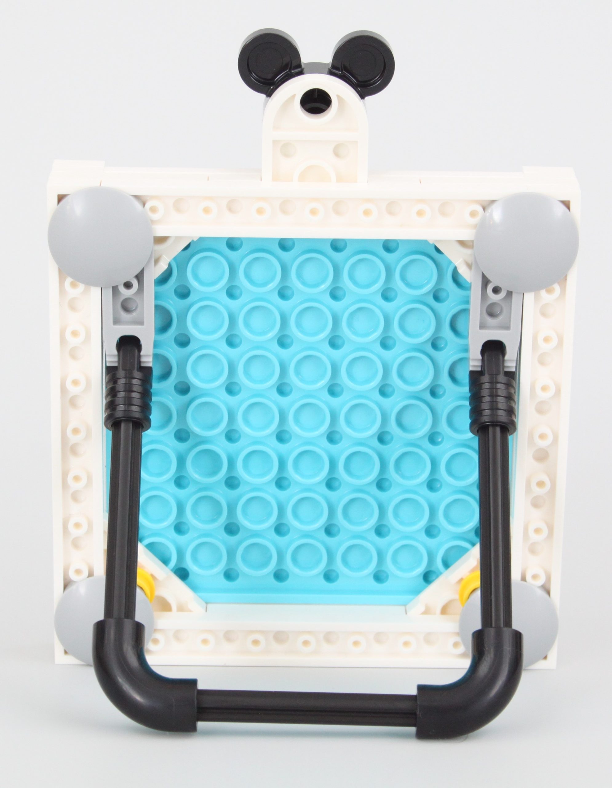 LEGO Disney 43221 100 Years of Disney Animation Icons review 9 scaled