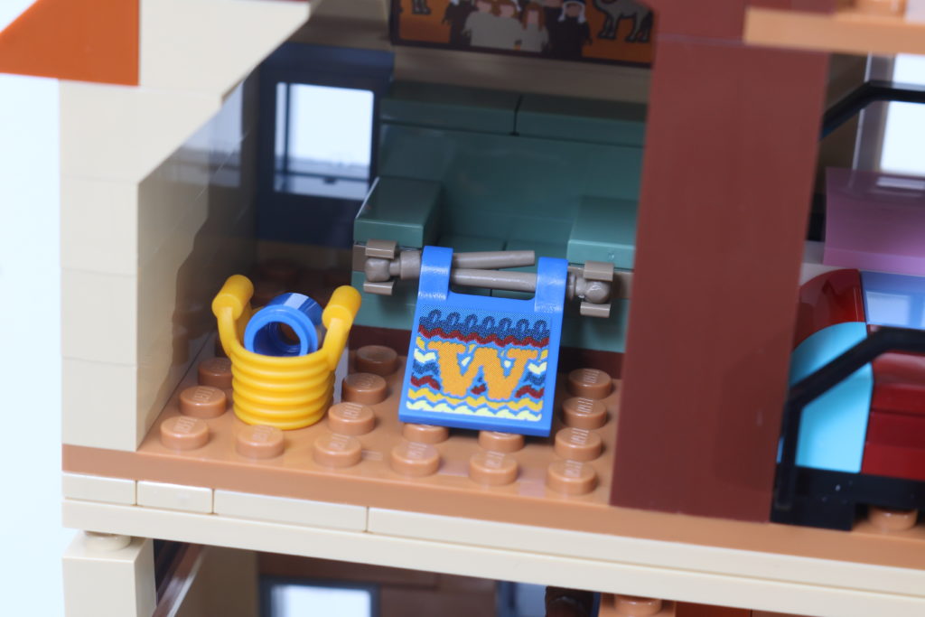 LEGO Harry Potter 75980 Attack on the Burrow review 43