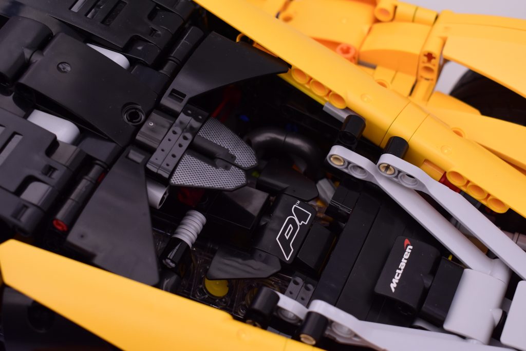 LEGO Technic 42172 McLaren P1 review 12 1024x683